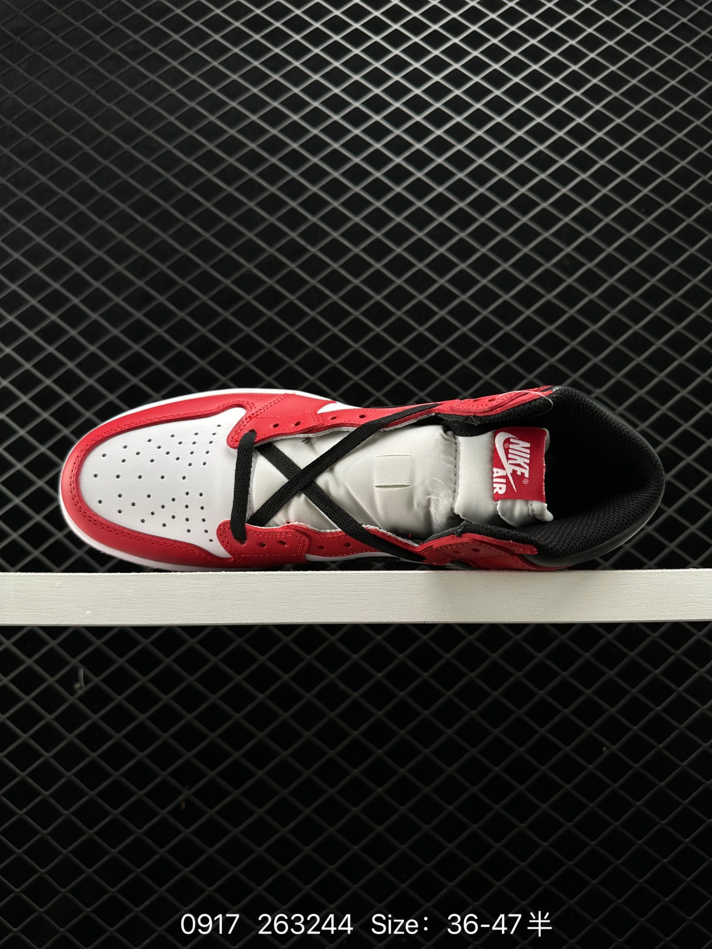 Nike Air Jordan 1 Retro High OG”Black/White“